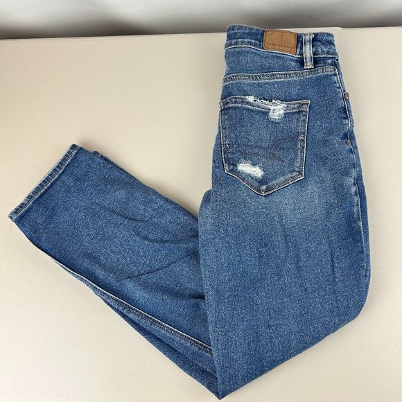 American Eagle Mom Stretch Mom Straight Women's Jean with Distressing Size: 2R - Picture 2 of 16